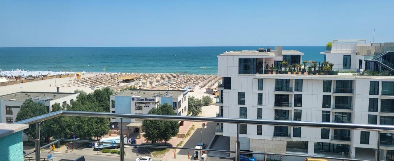 Luna Rossa Sumerland Mamaia Exterior photo